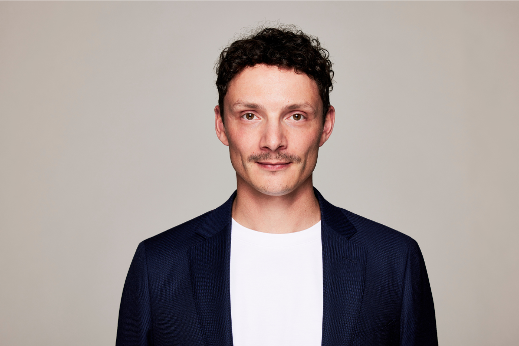 Gastbeitrag: Oberverwaltungsgericht bremst sofortigen Genehmigungsentzug bei Mietwagenbetrieben