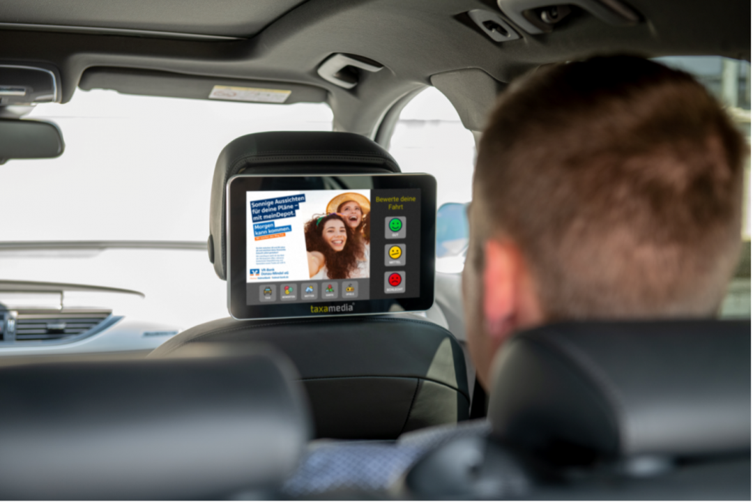 Anzeige | Werbedisplays für Taxi und Mietwagen: Mehr Komfort, neue Einnahmen, klarer Vorsprung